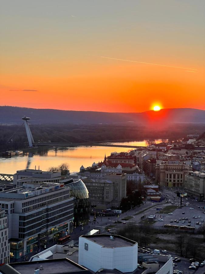Voir Apartment Bratislava Exterior photo